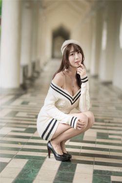 楼下那个女人