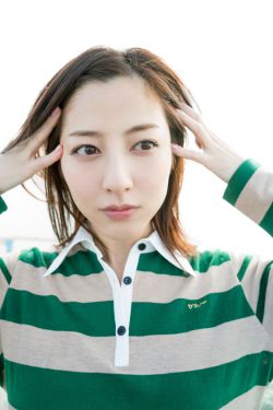夫では満足できない人妻